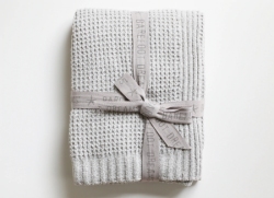 Waffle Throw Blanket He Dove Gray